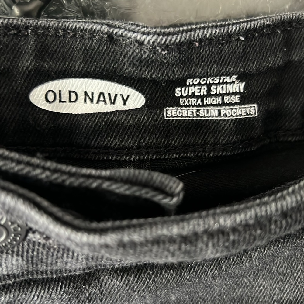 Old Navy Rockstar Black Wash Hi-Rise Skinny Stretch Jeans - Picture 3 of 6
